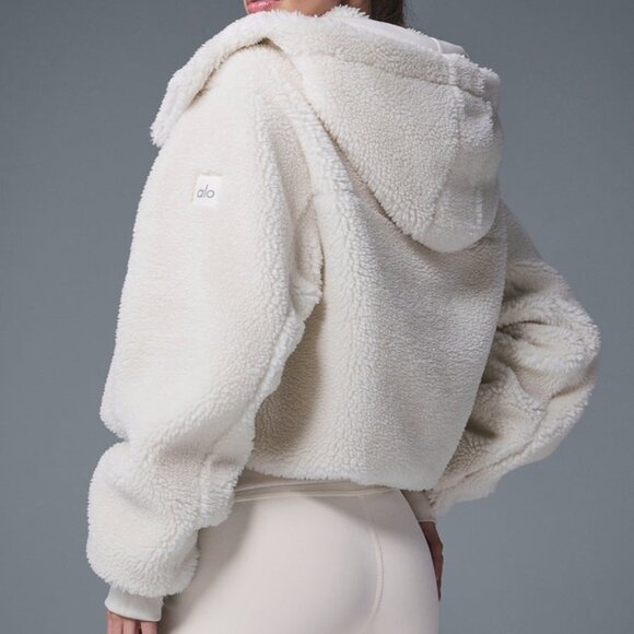 ALO Yoga Jackets & Blazers - Alo Yoga Foxy Sherpa Jacket White